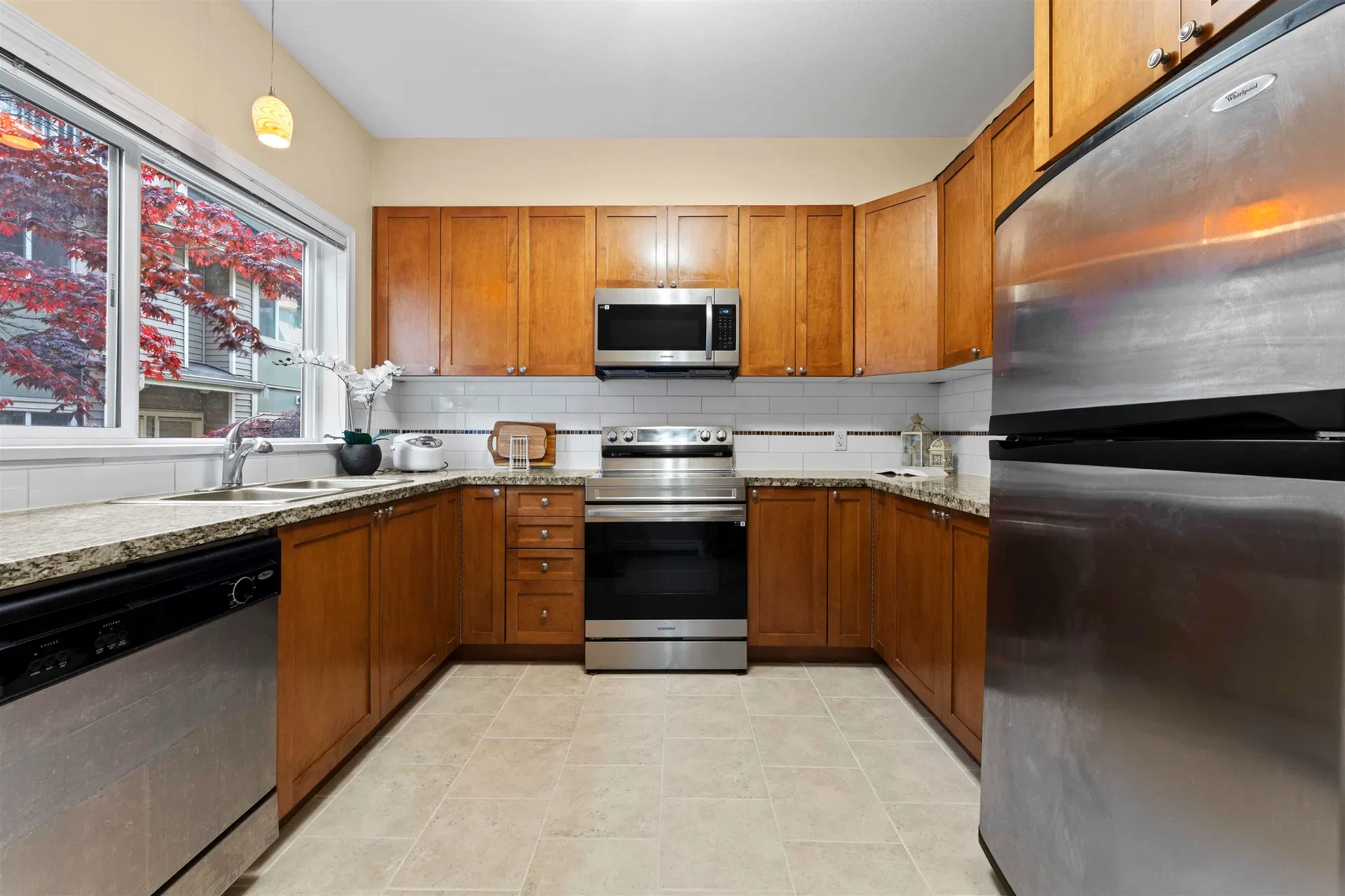 Photo 3 of 26 at #13 – 621 Langside Avenue