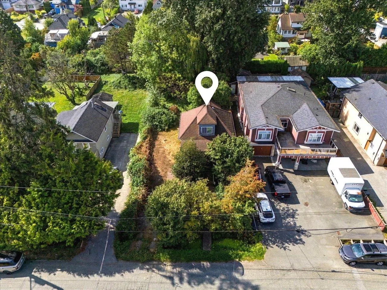 Photo 3 of 34 at 242 N Boyne Street