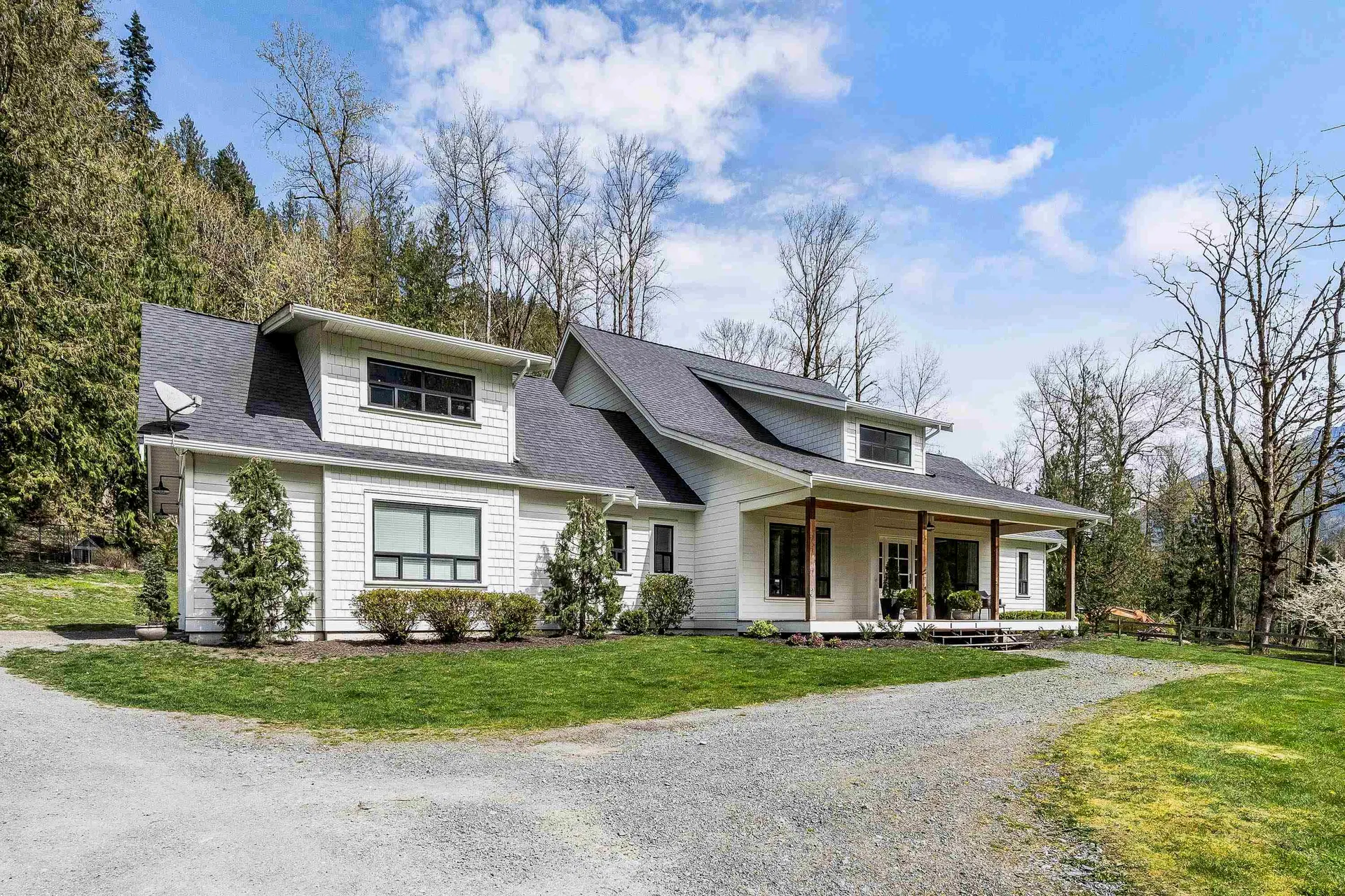 Photo 3 of 40 at 49439 Chilliwack Lake Road