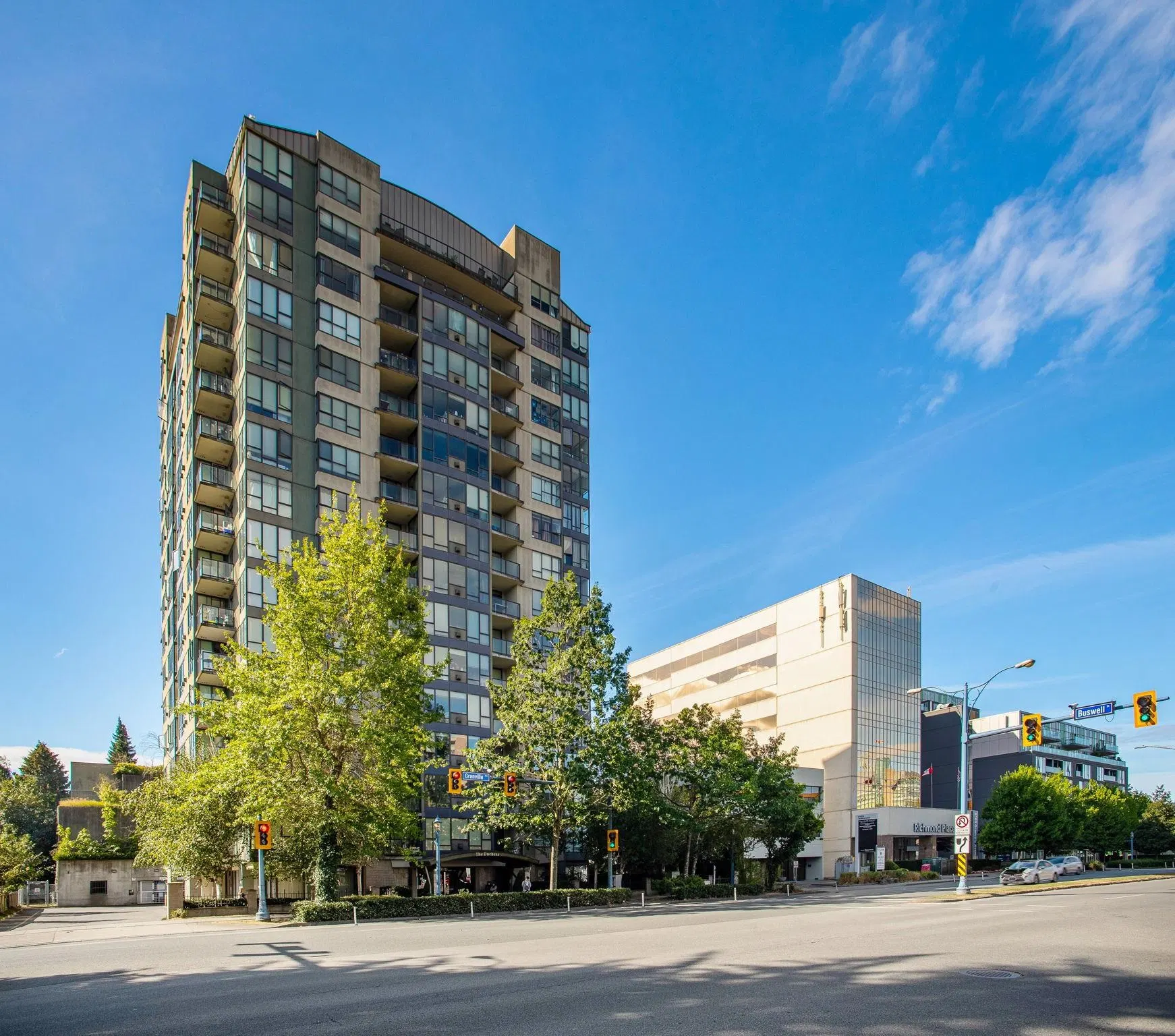 Photo 2 of 37 at #1006 – 8180 Granville Avenue