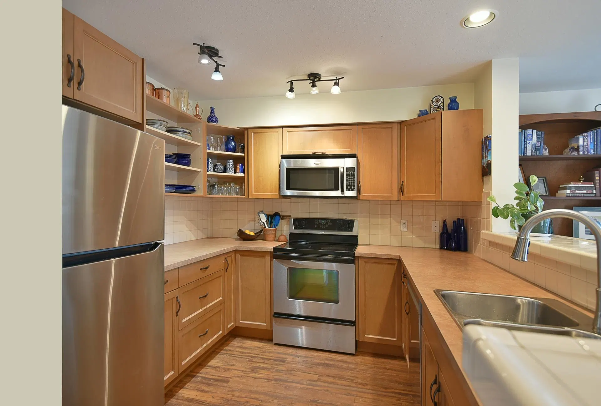 Photo 1 of 26 at #303 – 5711 Ebbtide Street