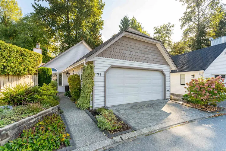 Photo 4 of 32 at #71 – 2865 Glen Drive