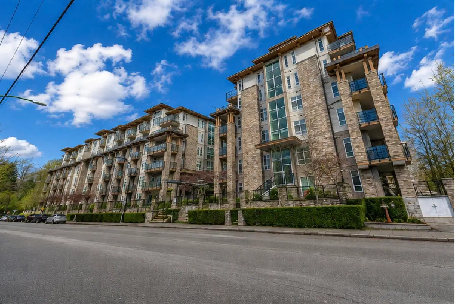 #611 – 2465 Wilson Avenue