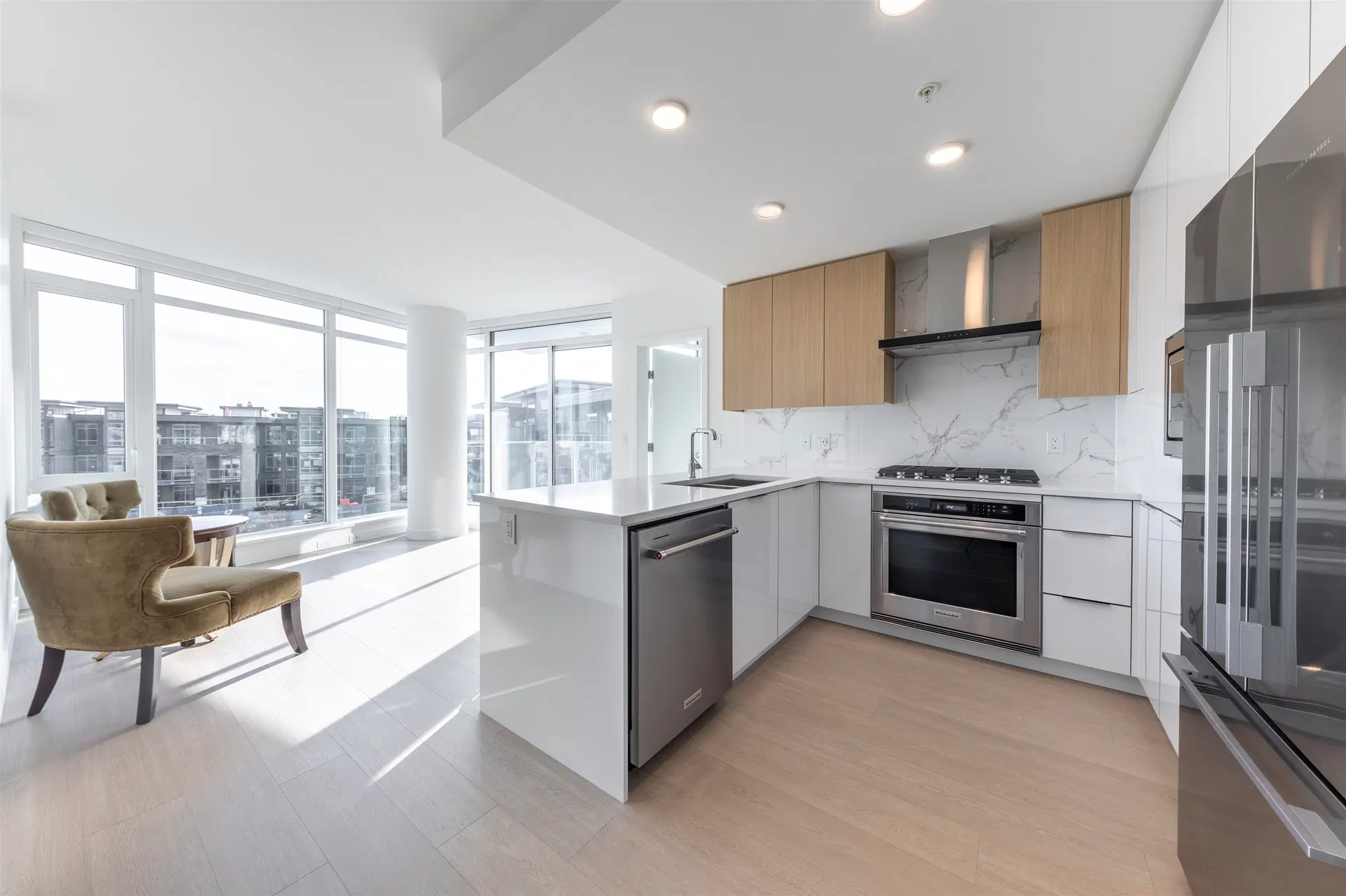 Photo 3 of 23 at #306 – 7683 Park Crescent