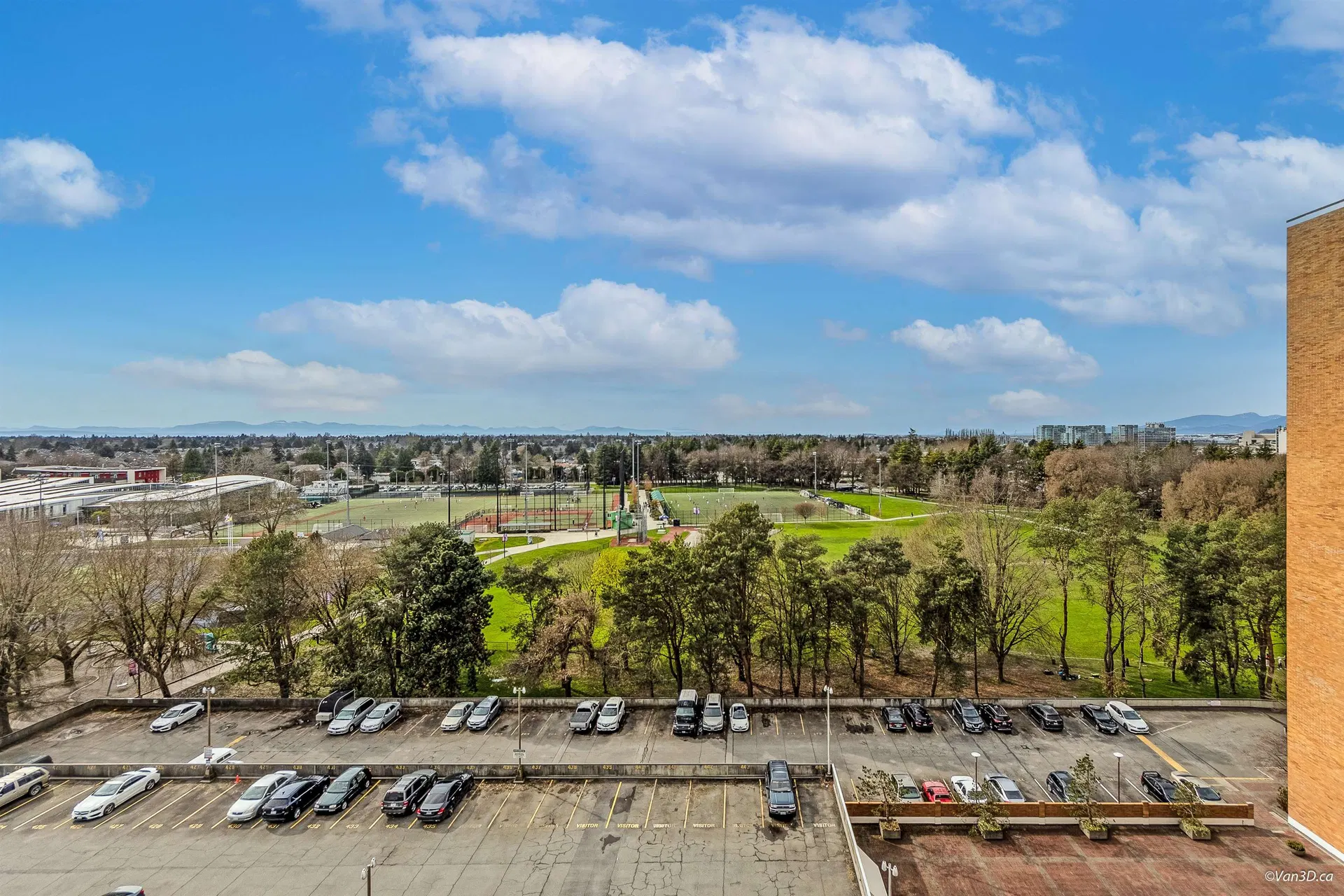 #1209 – 6631 Minoru Boulevard