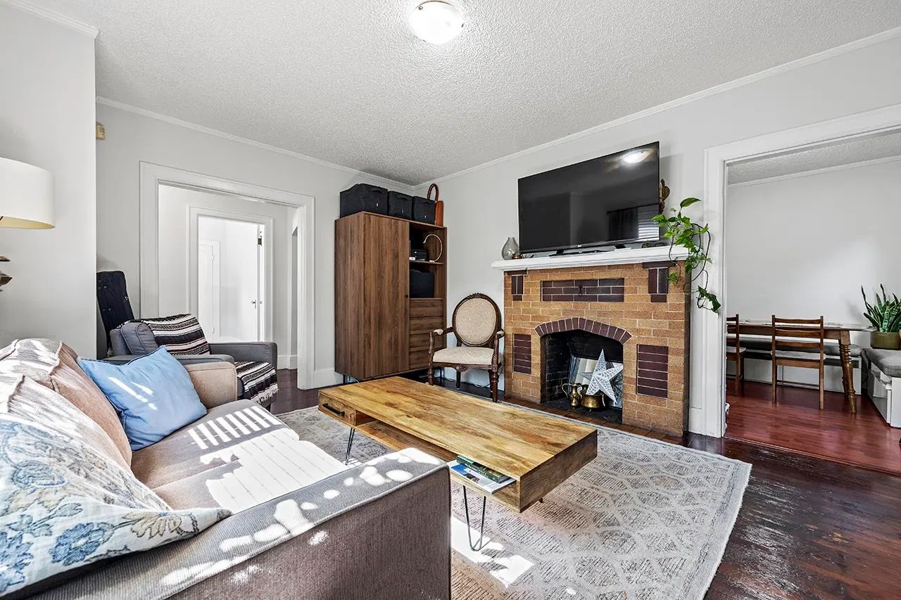 Photo 4 of 10 at 815 Eighth Avenue