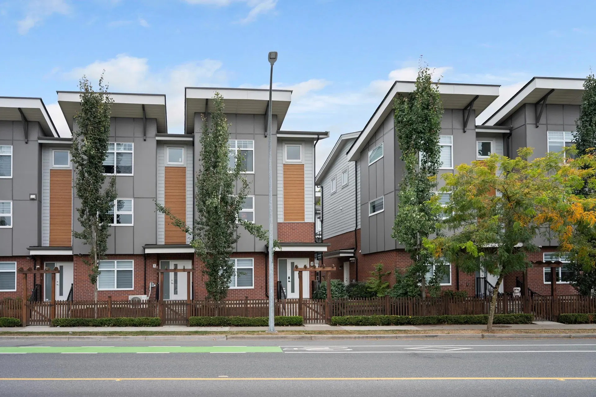 Photo 3 of 40 at #4 – 4771 224 Street
