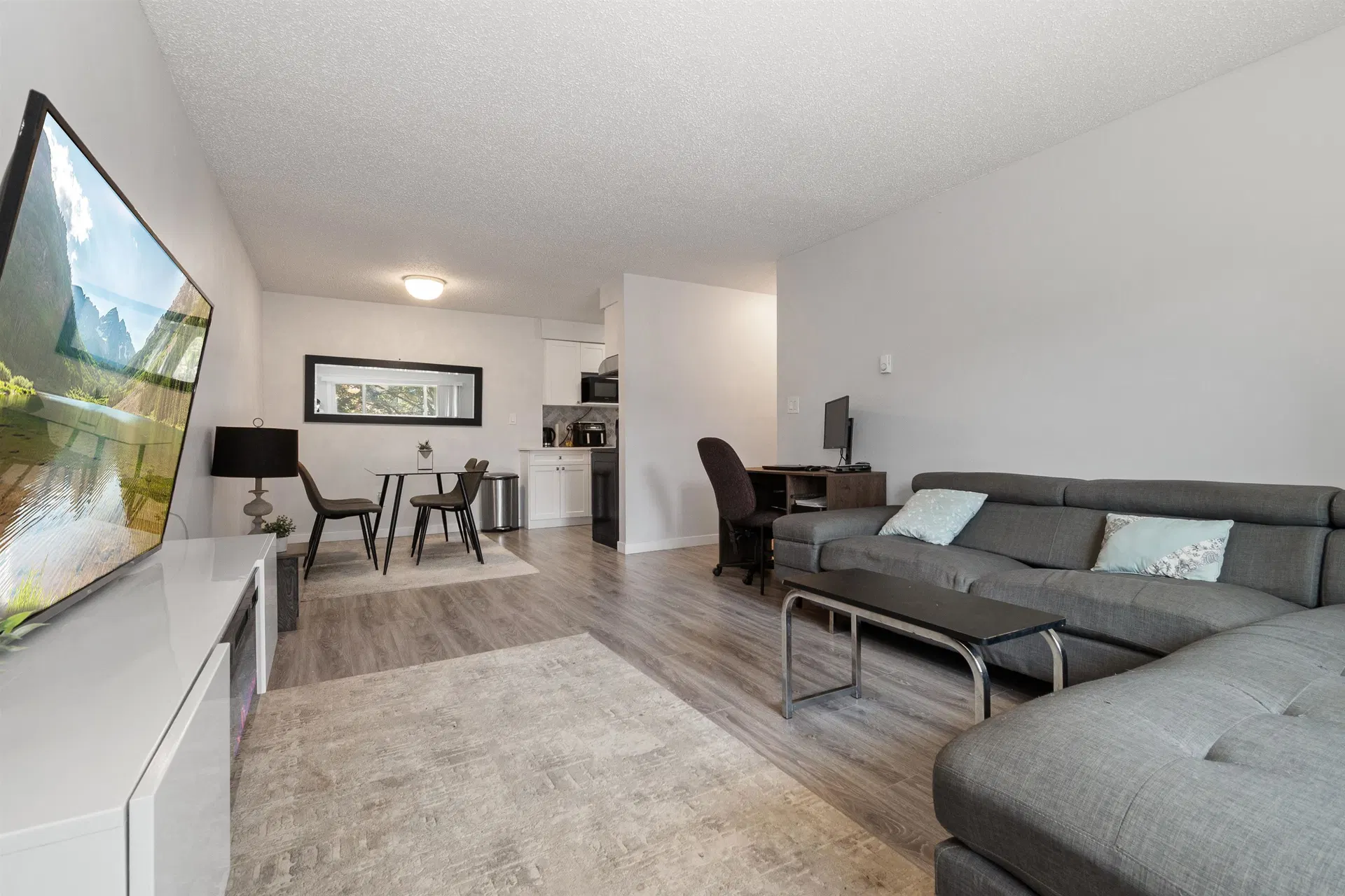 Photo 3 of 21 at #115 – 45598 Mcintosh Drive