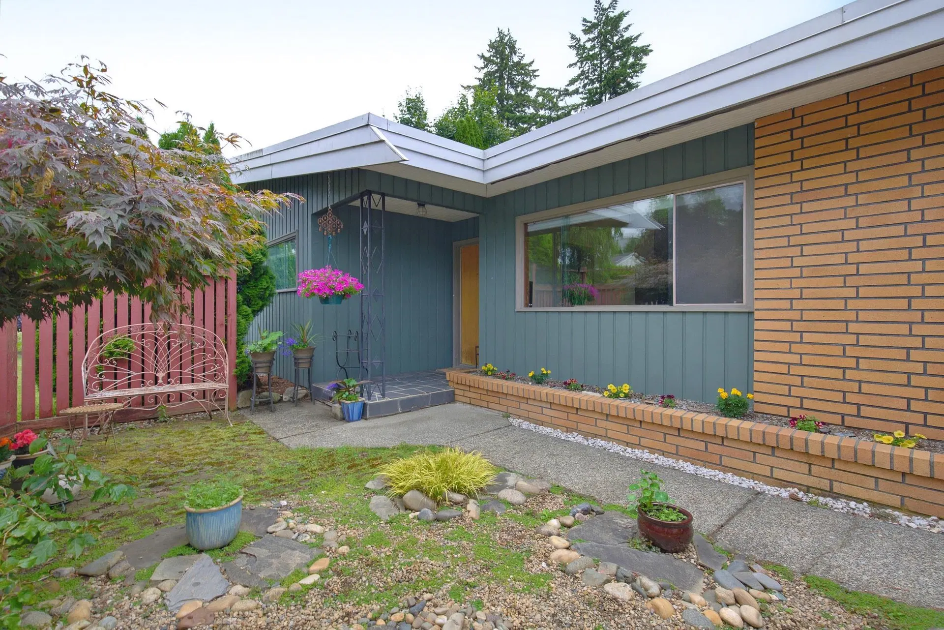 Photo 1 of 40 at 2822 Upland Crescent