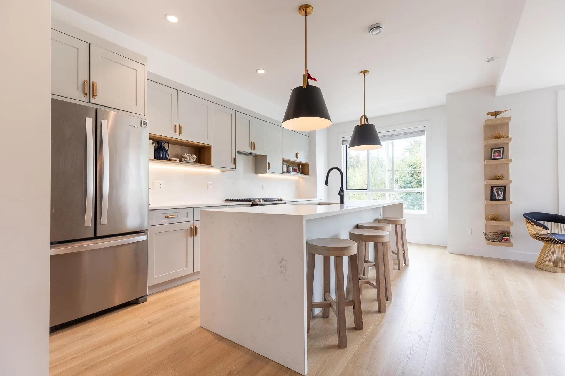 Photo 2 of 38 at #9 – 5476 Brydon Crescent