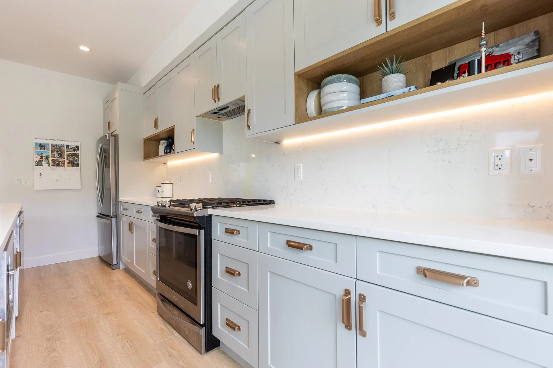 Photo 4 of 38 at #9 – 5476 Brydon Crescent