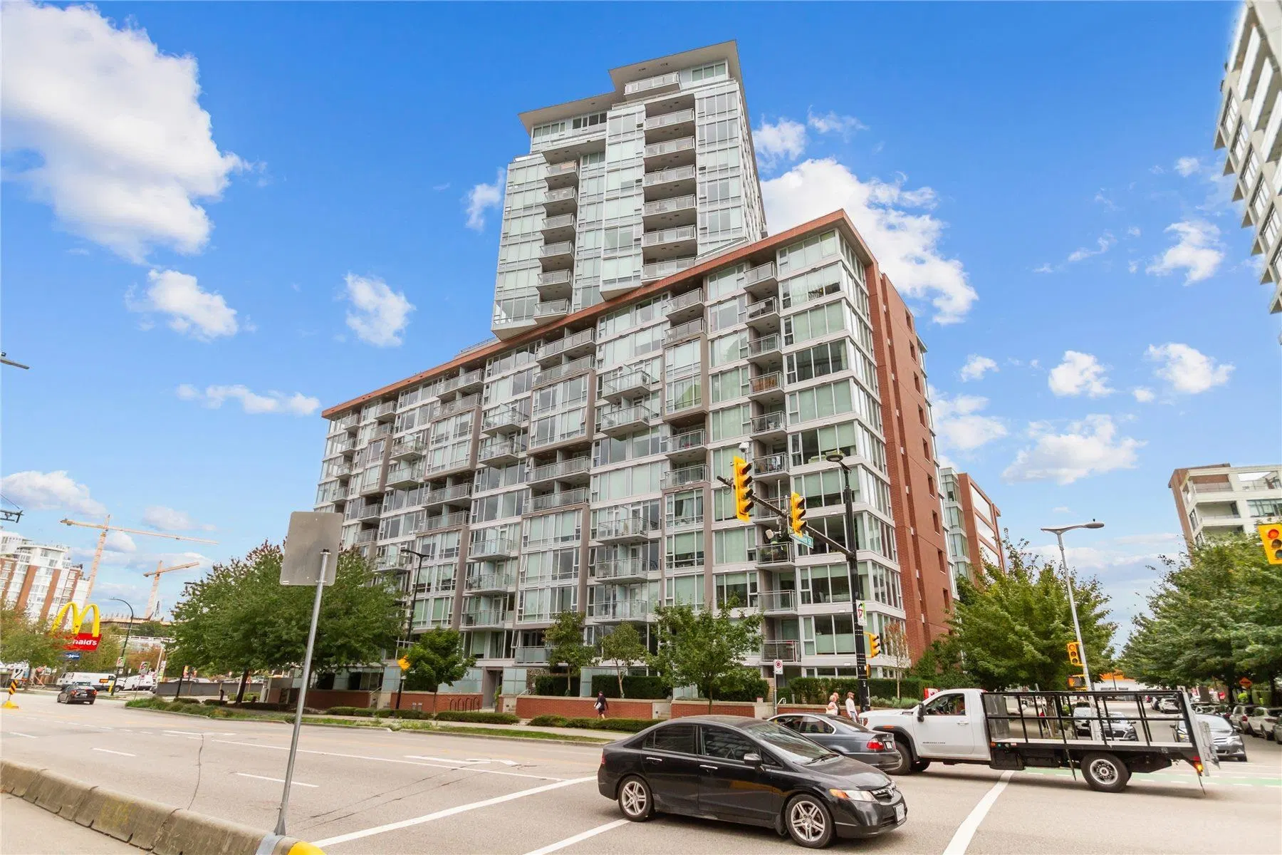 #1819 – 1618 Quebec Street