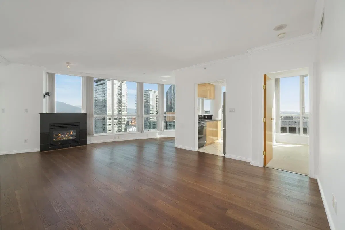 Photo 2 of 26 at #3501 – 1111 W Pender Street