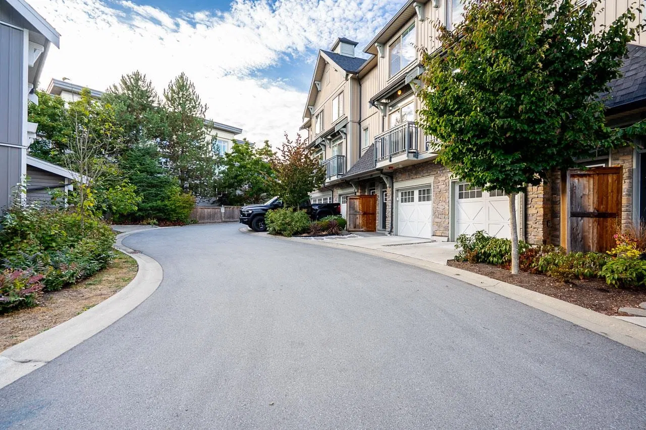 Photo 2 of 40 at #48 – 20487 65 Avenue