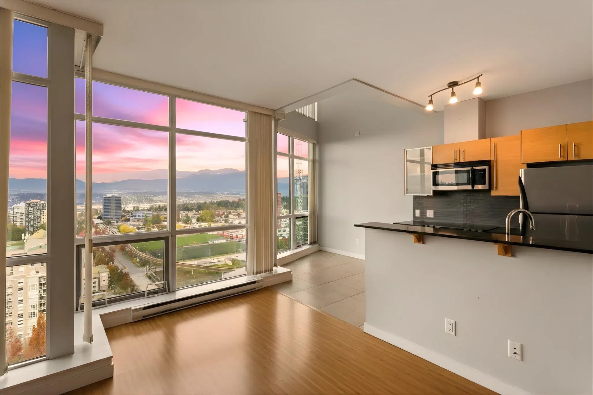 Photo 3 of 18 at #2209 – 13399 104 Avenue