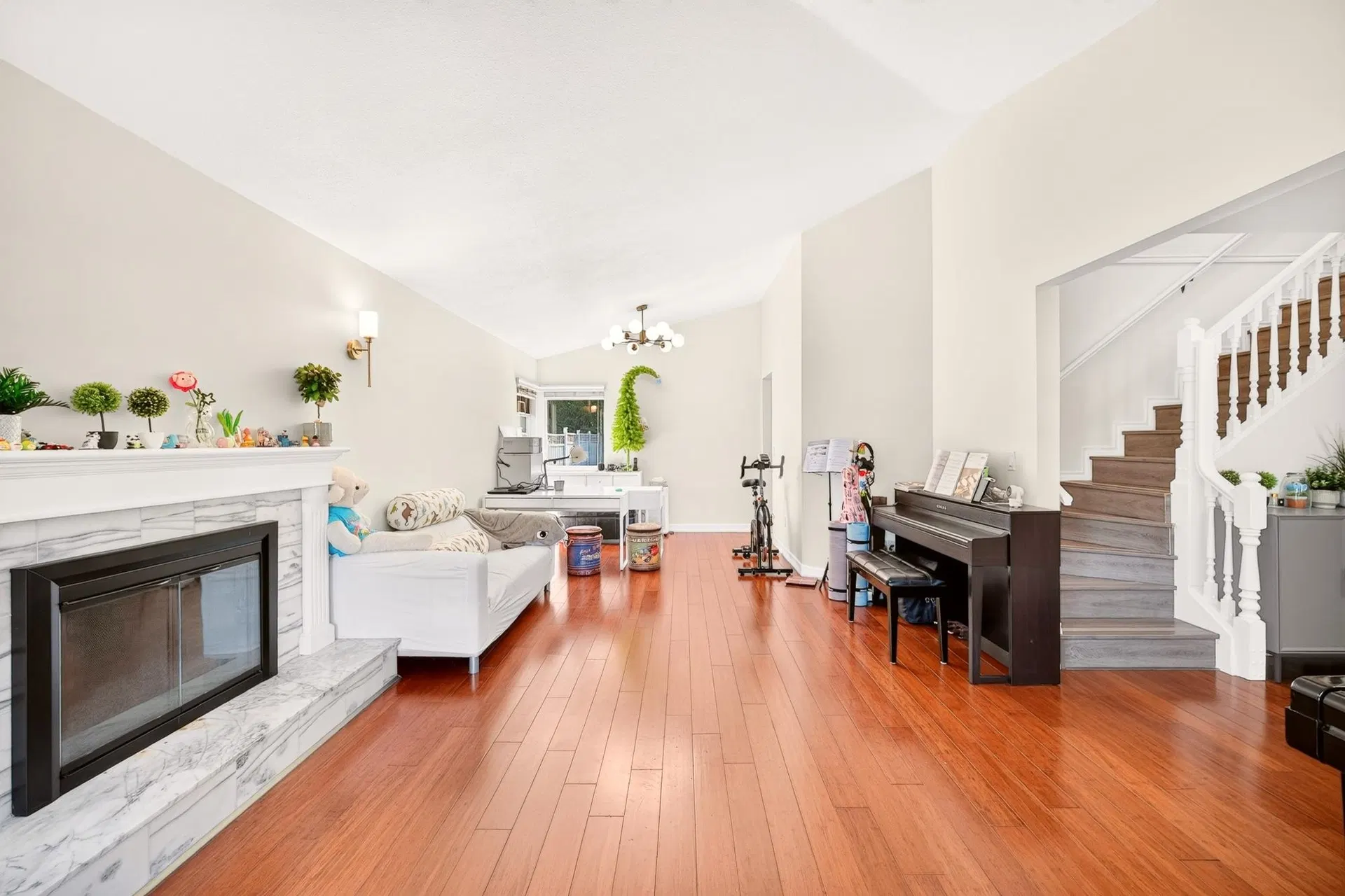 Photo 4 of 40 at 8960 157 Street