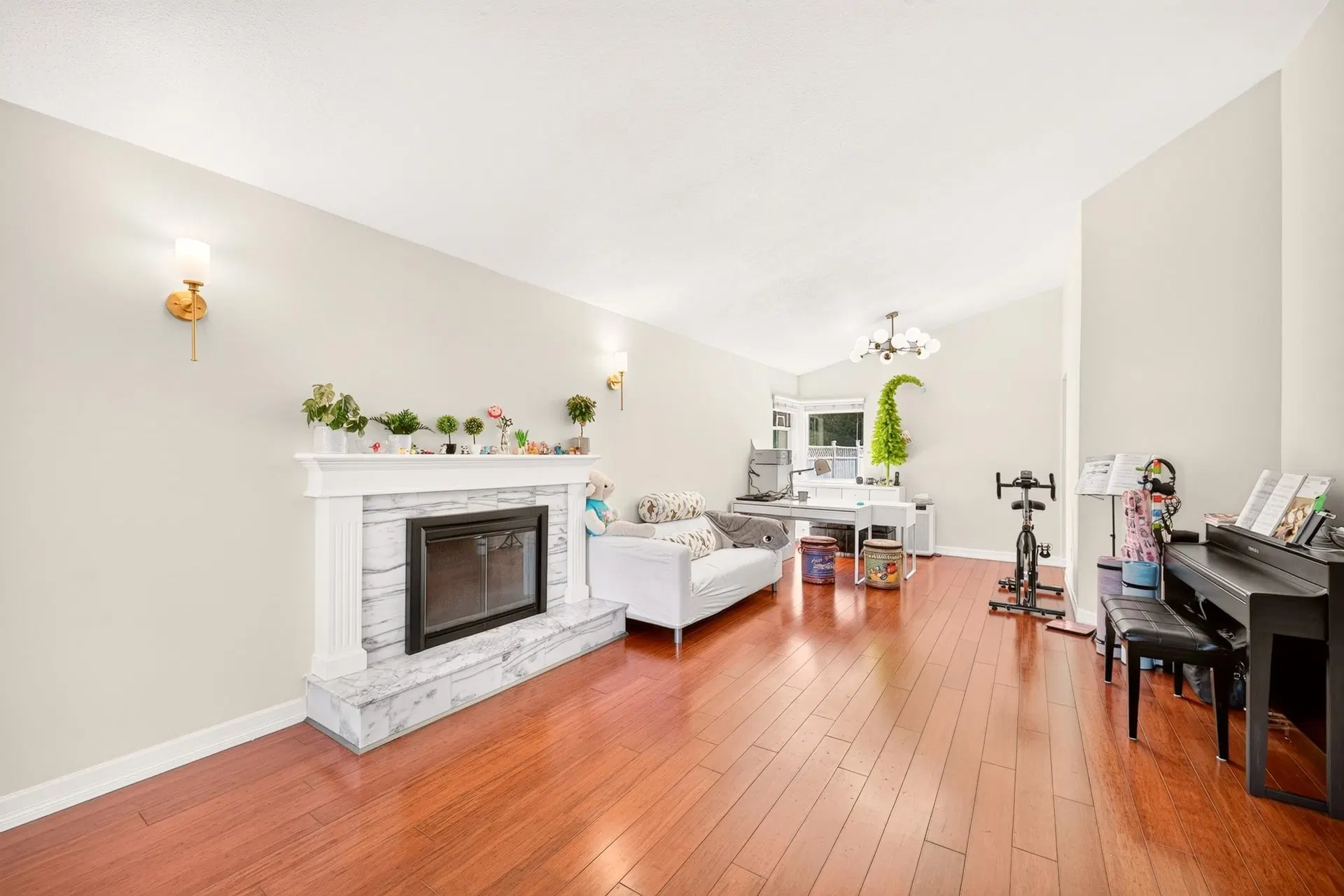 Photo 5 of 40 at 8960 157 Street