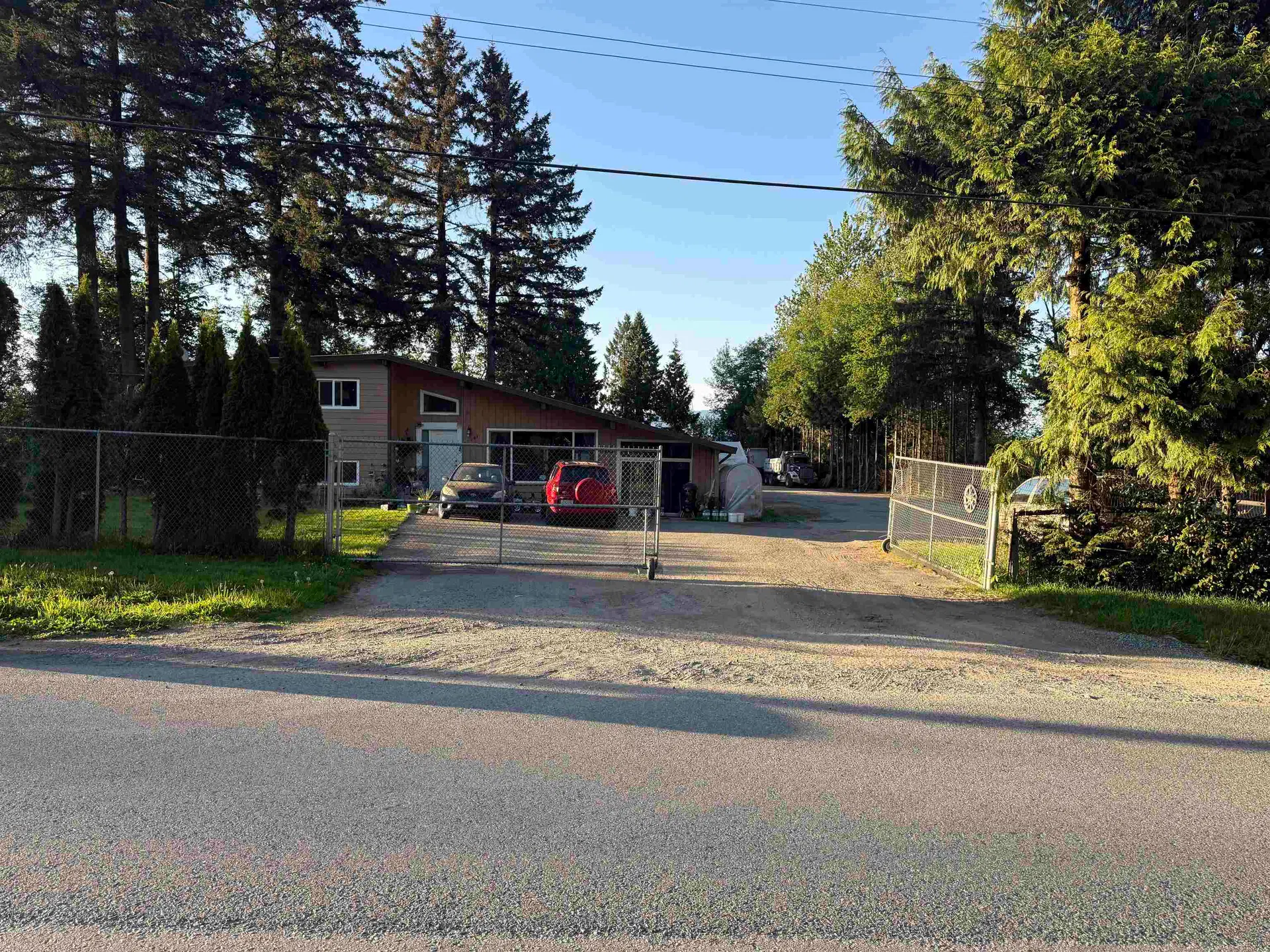 Photo 2 of 4 at 17791 97 Avenue