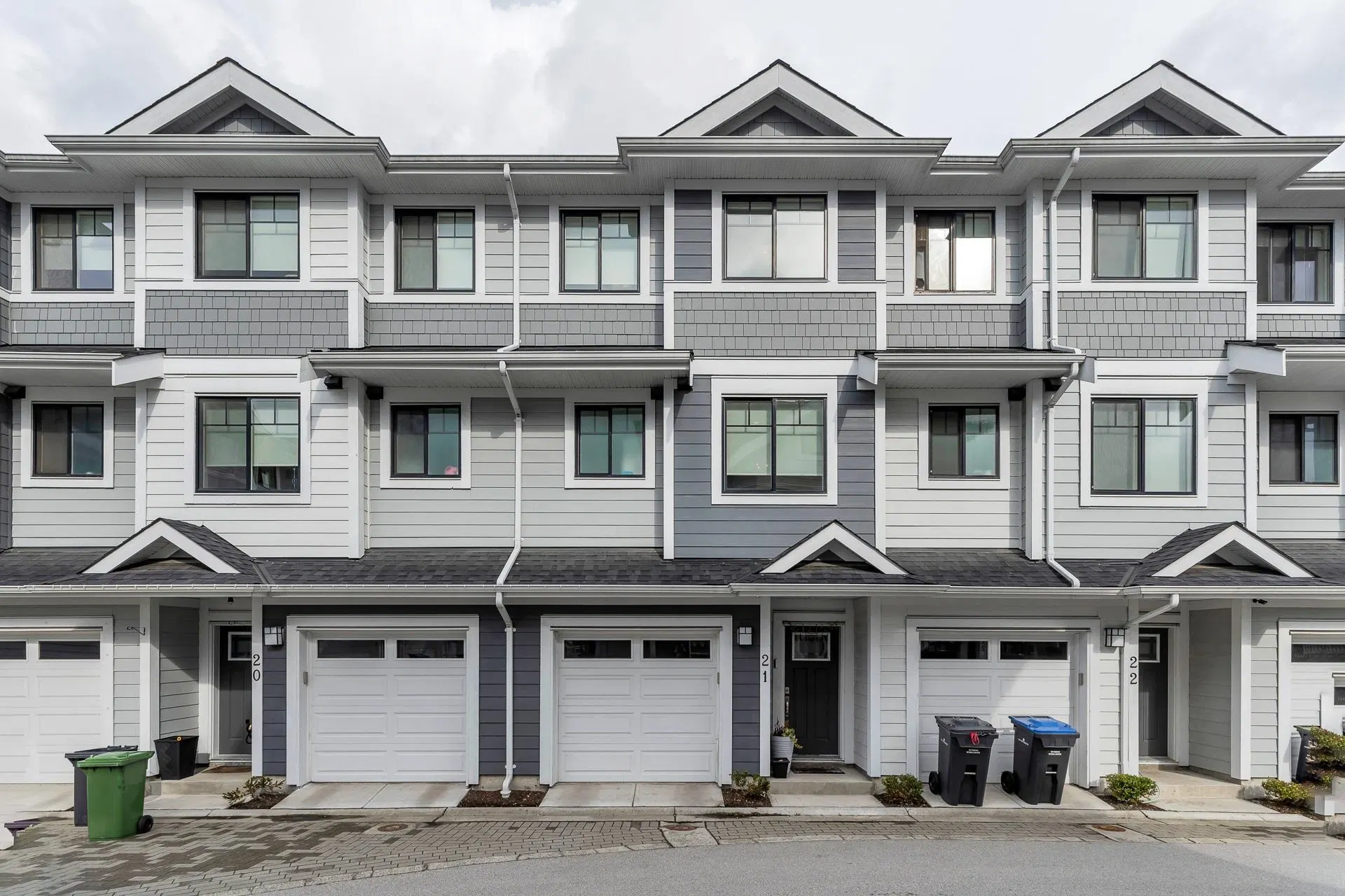 Photo 1 of 36 at #21 – 189 Wood Street