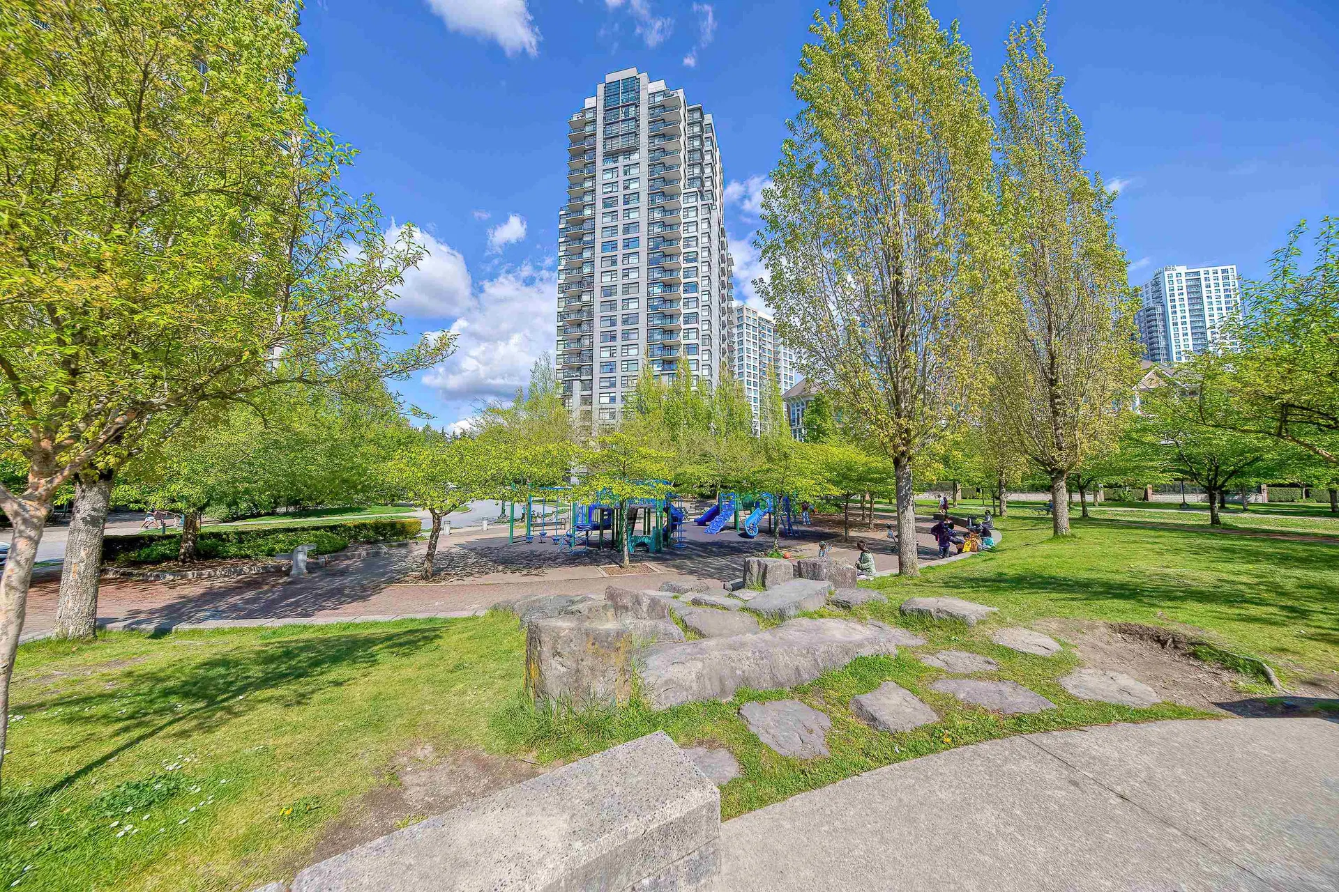Photo 5 of 33 at #2009 – 5380 Oben Street