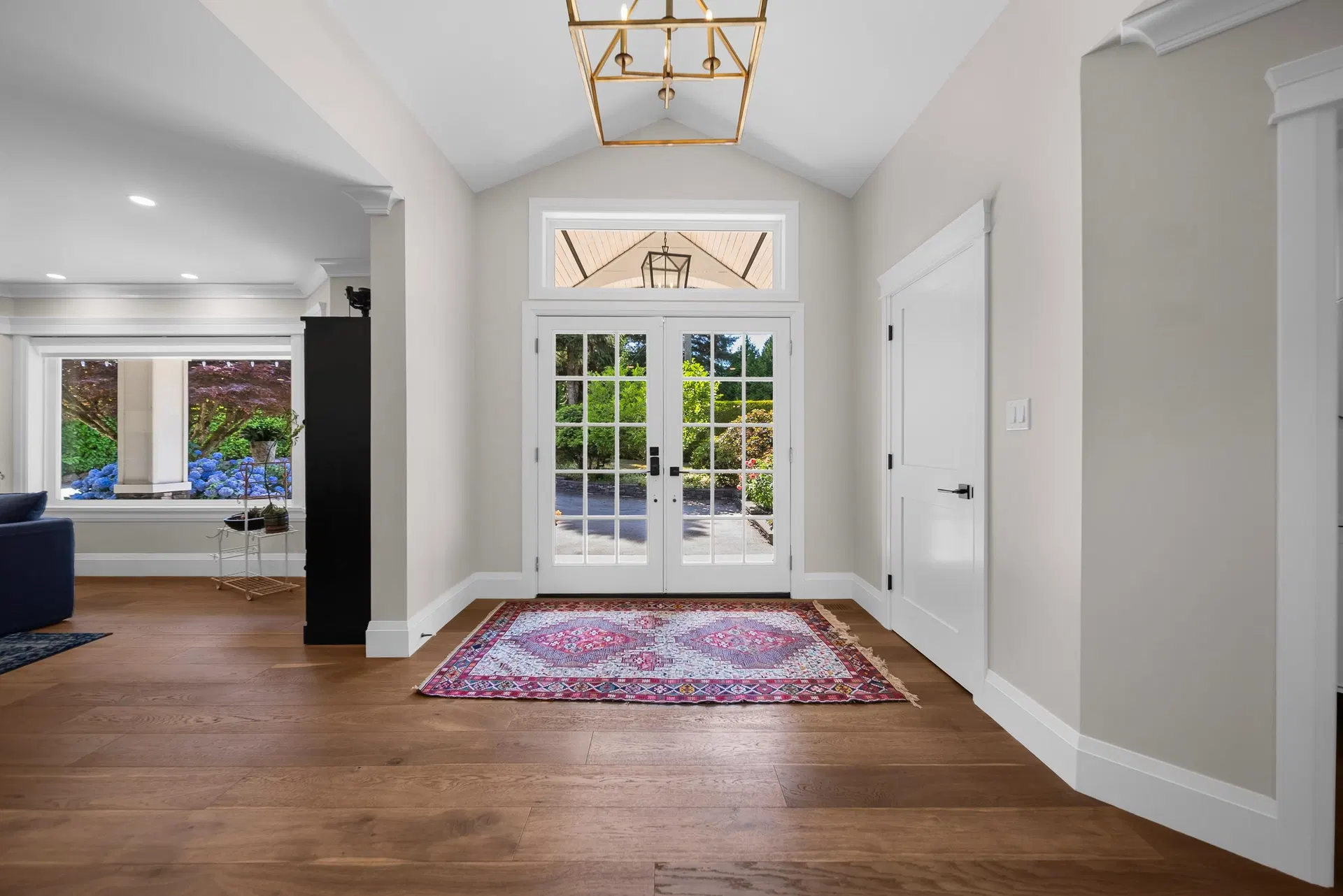 Photo 4 of 40 at 3330 140 Street