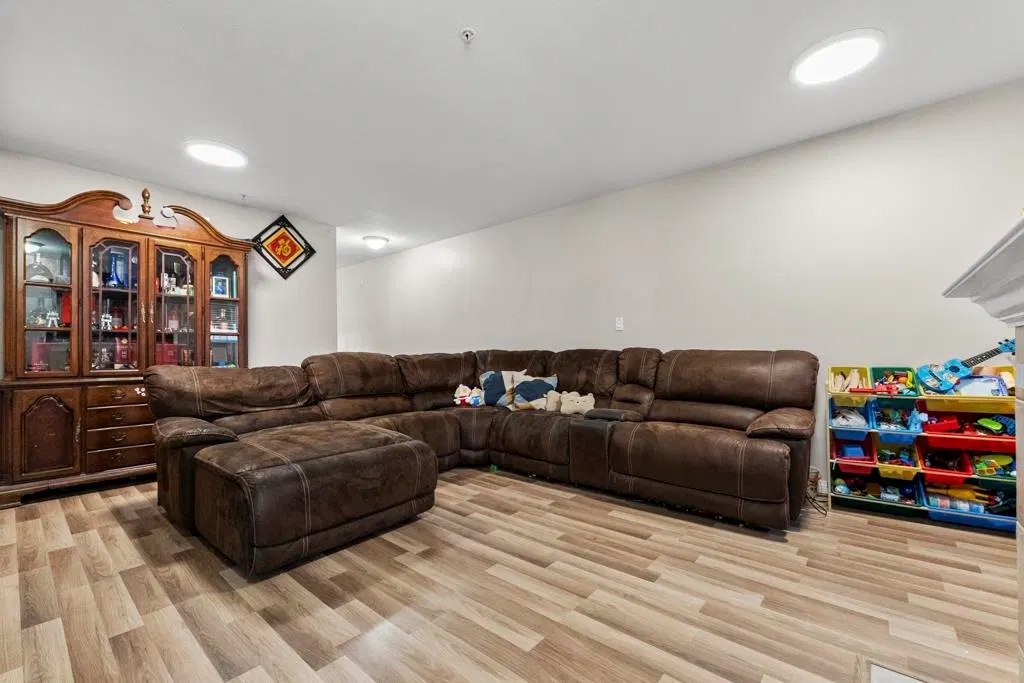 Photo 5 of 25 at #203 – 5625 Senlac Street