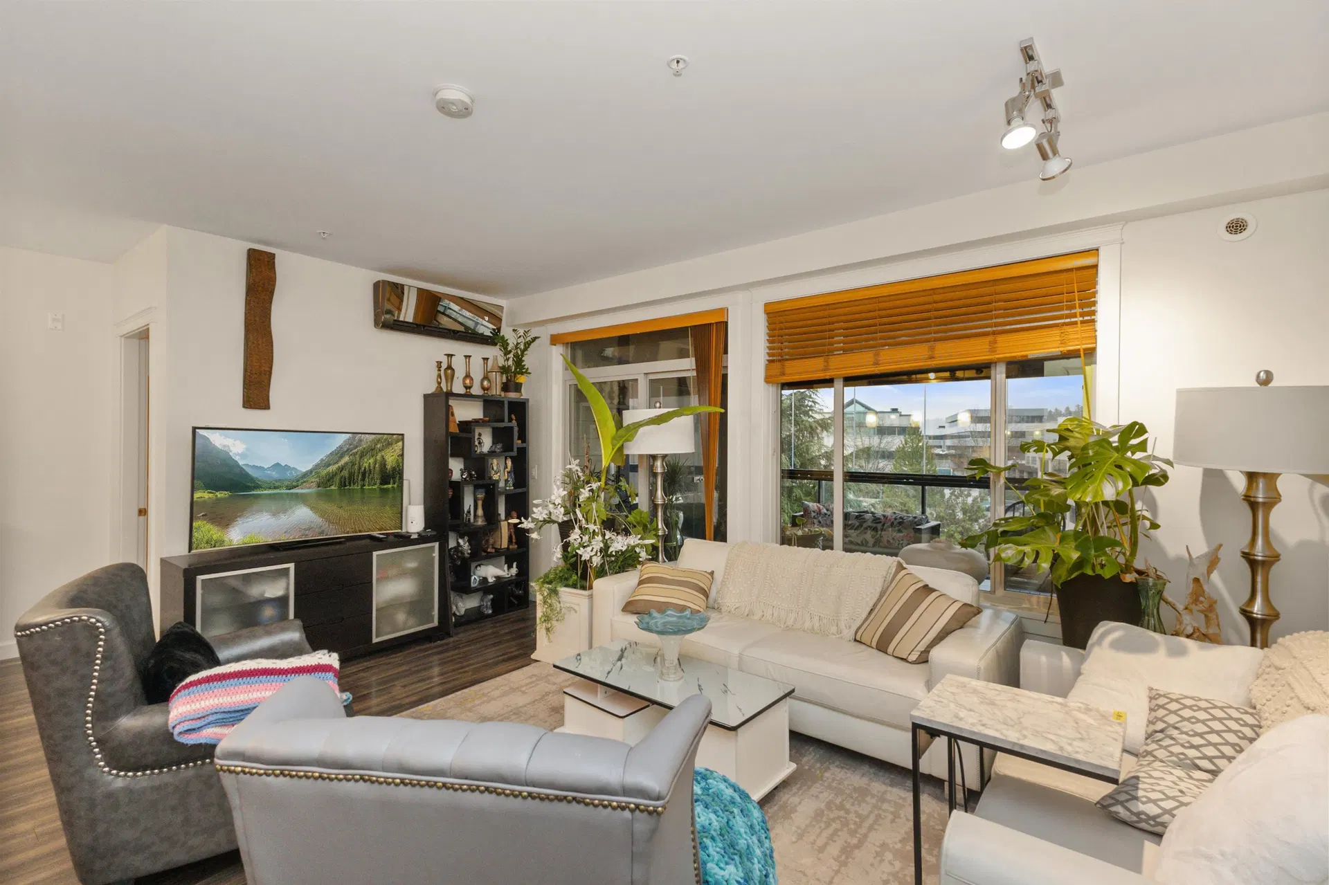 Photo 1 of 22 at #320 – 32445 Simon Avenue