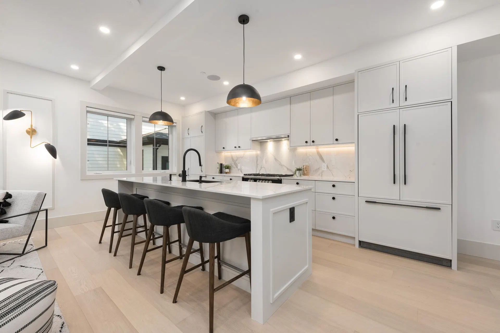 Photo 4 of 34 at #1 – 375 E 33rd Avenue