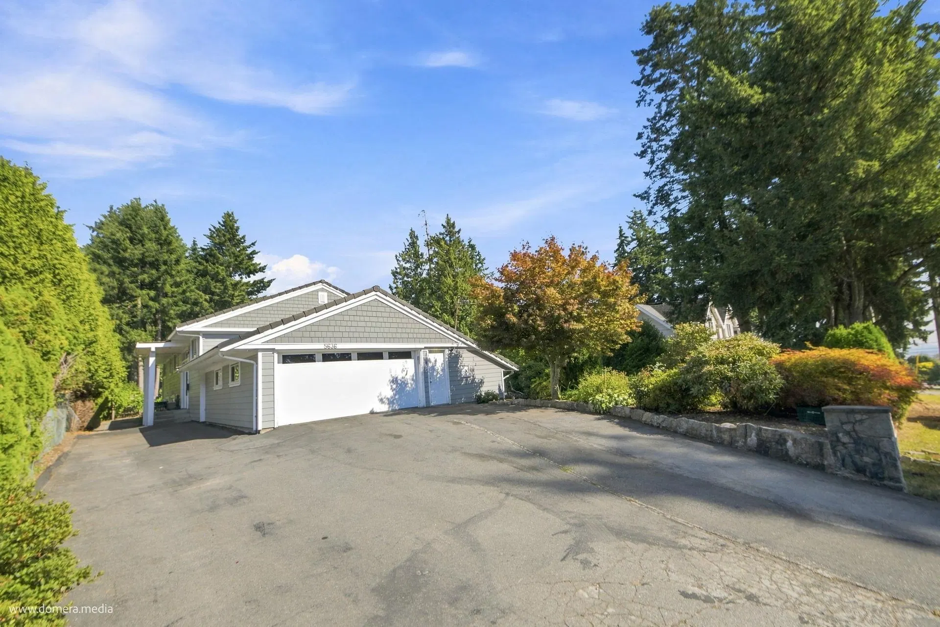 Photo 2 of 40 at 5636 120 Street