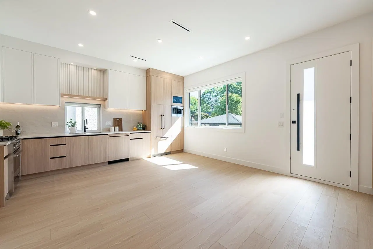 Photo 4 of 38 at #4 – 3940 Eton Street