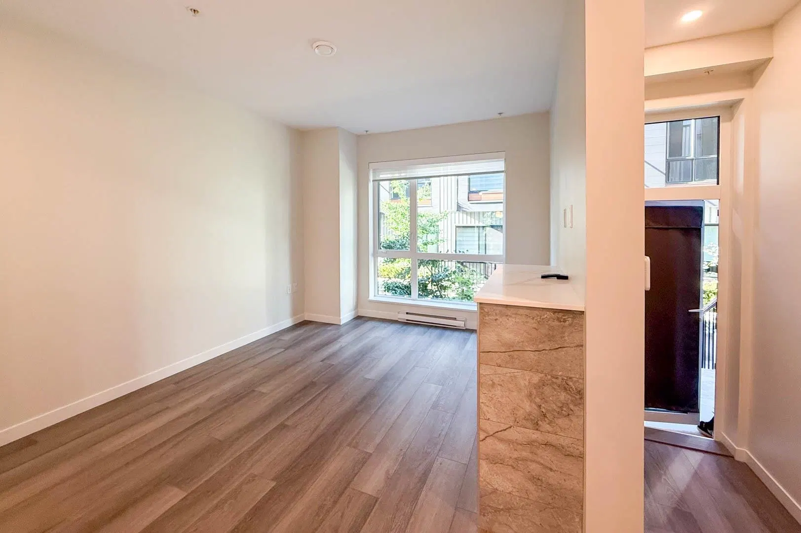Photo 4 of 32 at G34 – 2050 E 20 Avenue