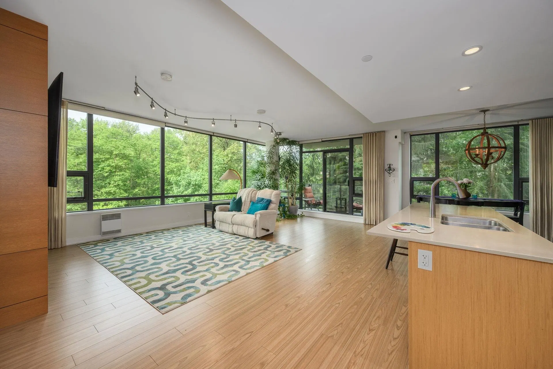 Photo 2 of 40 at #405 – 301 Capilano Road