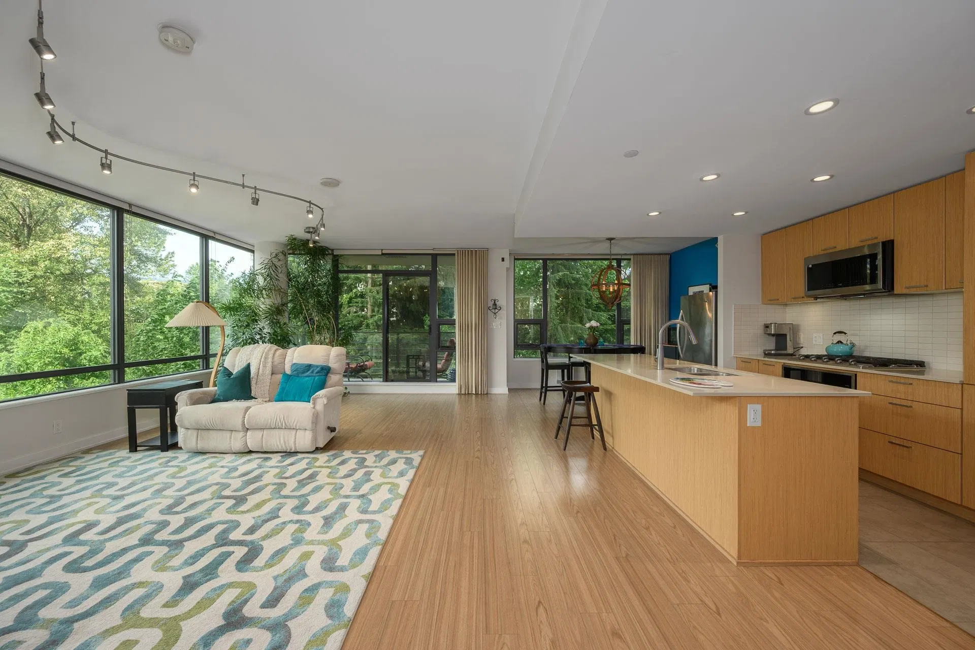 Photo 3 of 40 at #405 – 301 Capilano Road