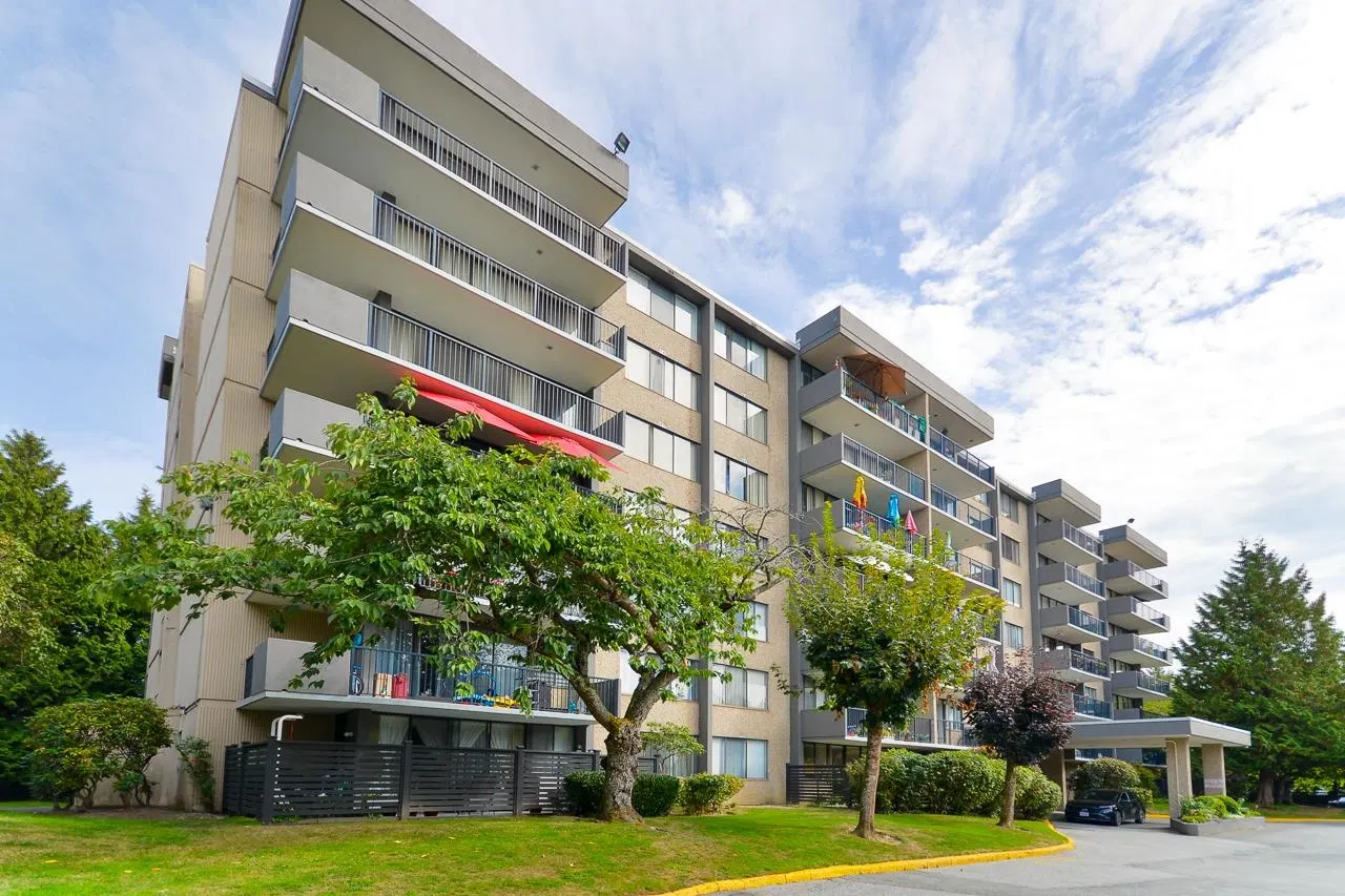 Photo 2 of 34 at #505 – 9320 Parksville Drive