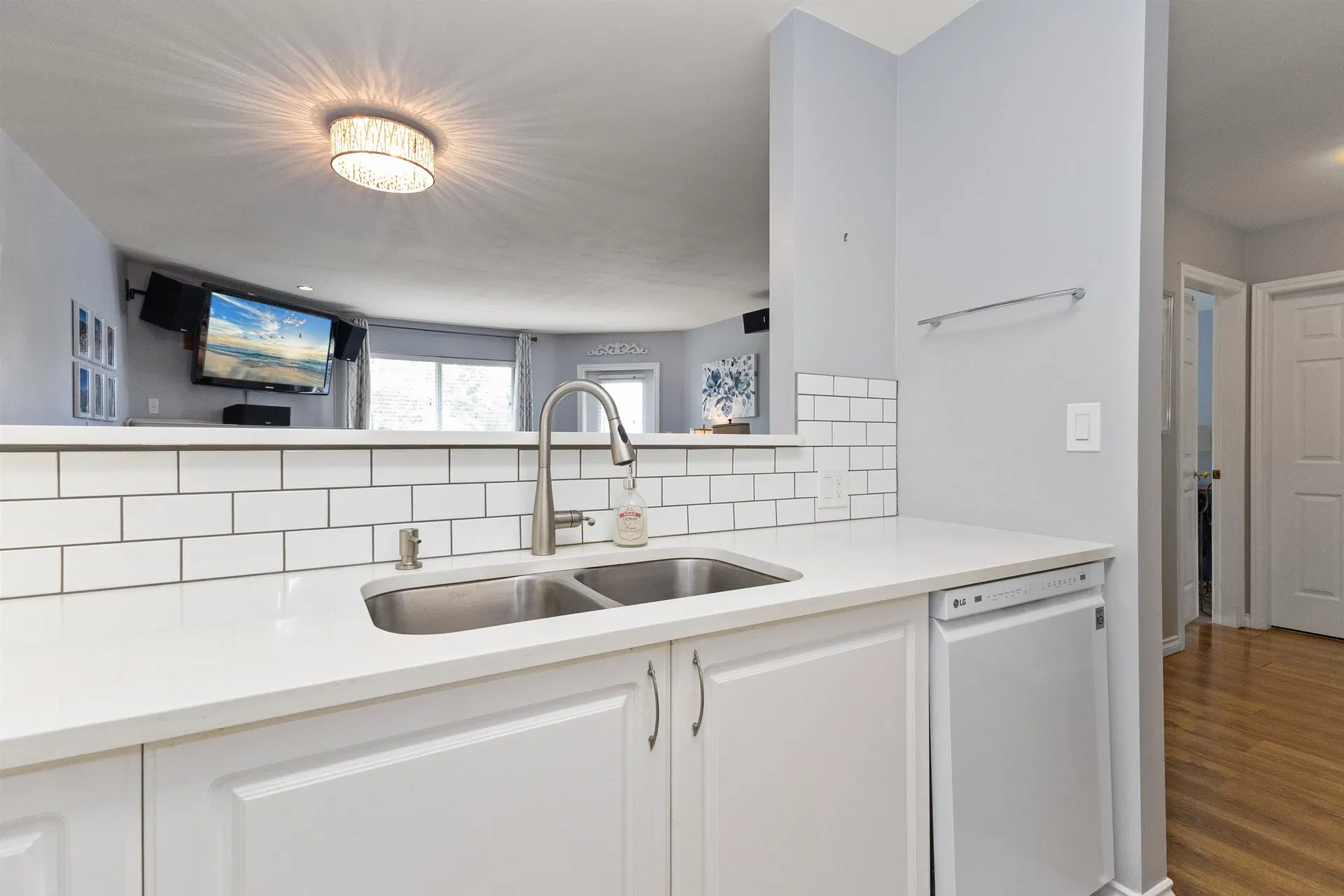 Photo 4 of 19 at #405 – 13680 84 Avenue