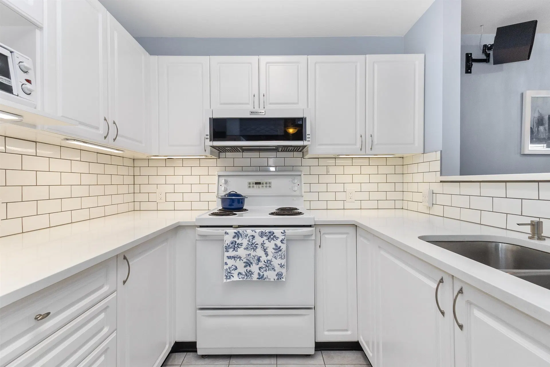 Photo 5 of 19 at #405 – 13680 84 Avenue