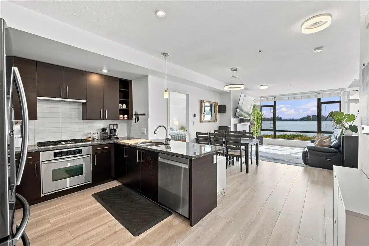 #202 – 14200 Riverport Way