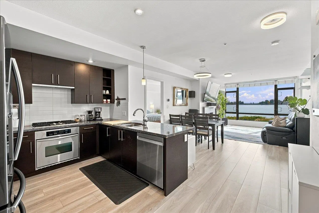 #202 – 14200 Riverport Way