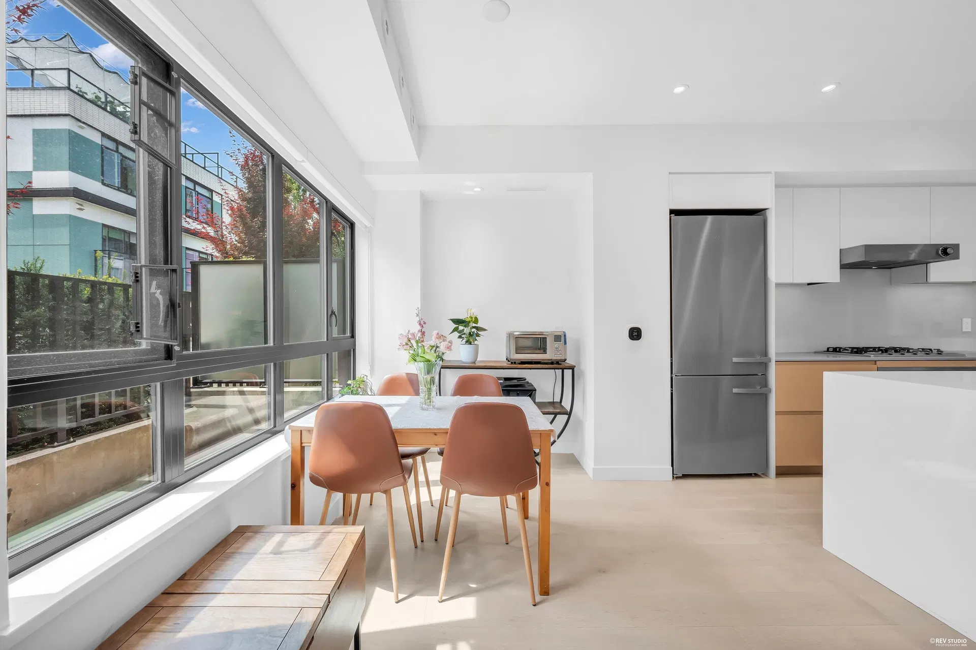 Photo 2 of 39 at #23 – 526 W 28th Avenue