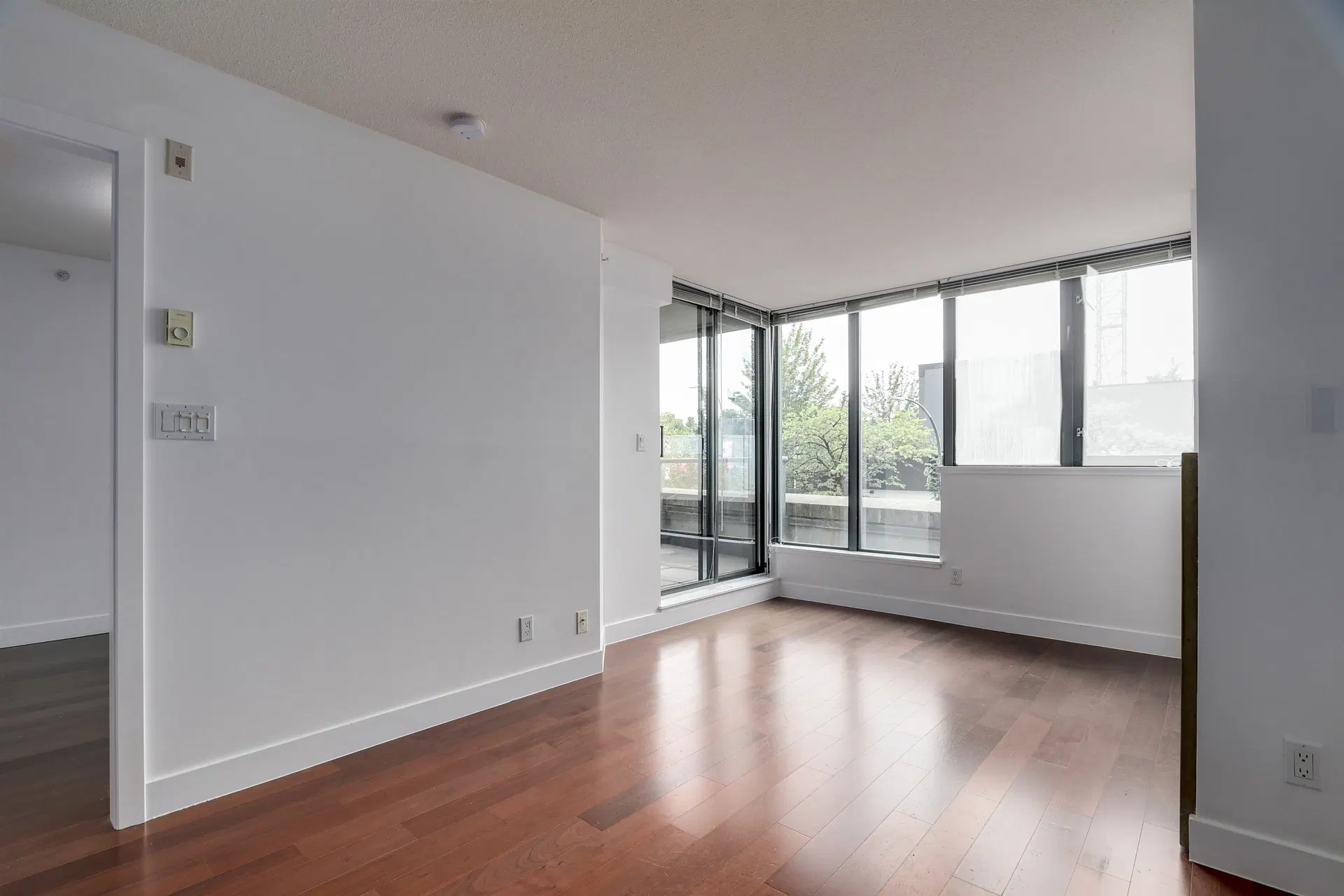 Photo 4 of 20 at #221 – 3228 Tupper Street