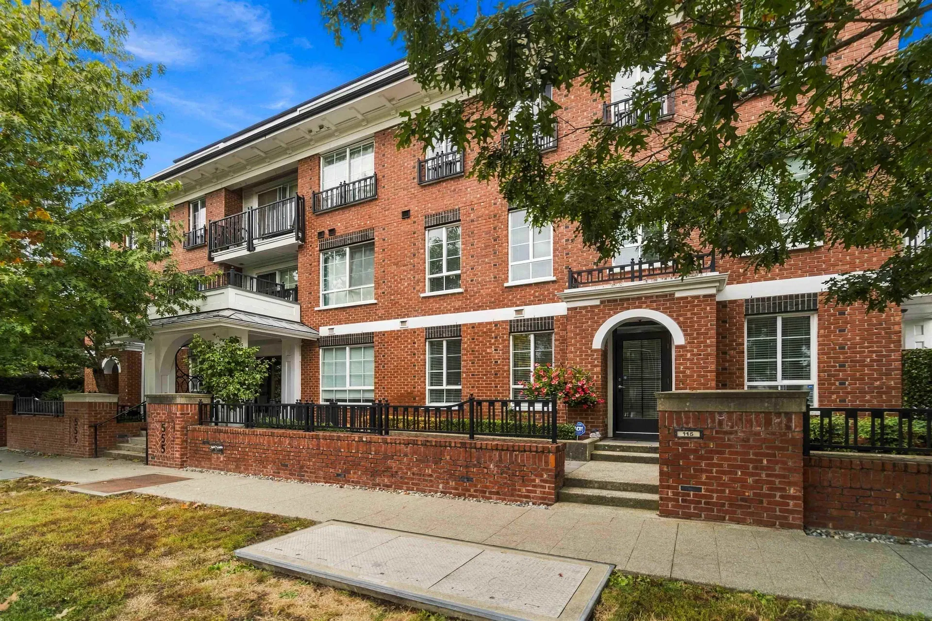 Photo 1 of 33 at #212 – 555 Foster Avenue