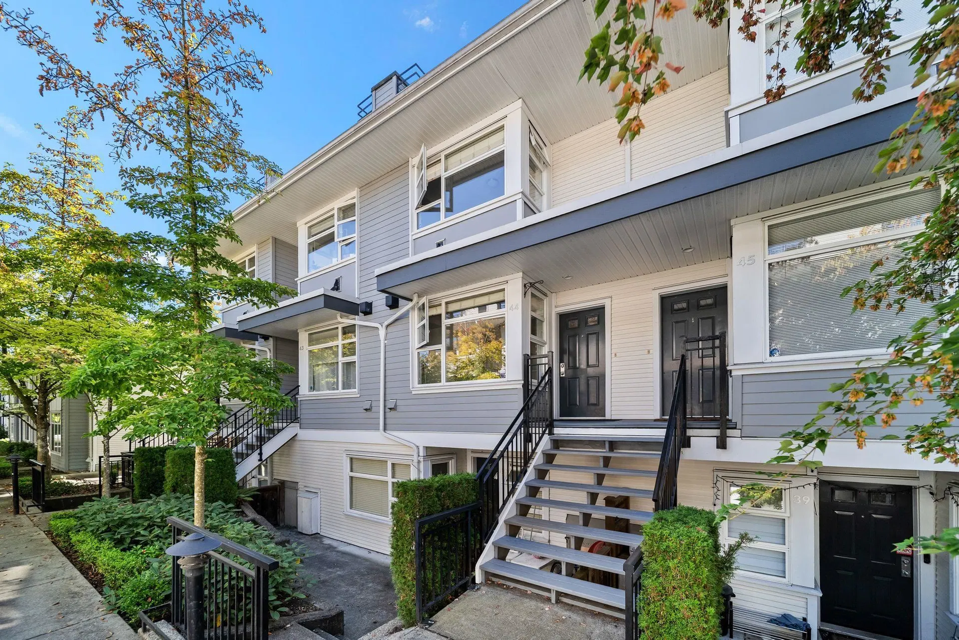 Photo 2 of 40 at #44 – 6528 Denbigh Avenue