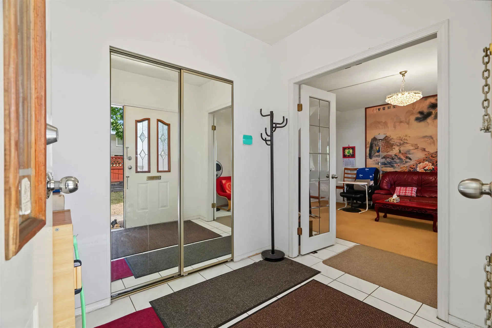 Photo 4 of 37 at 5036 Sherbrooke Street