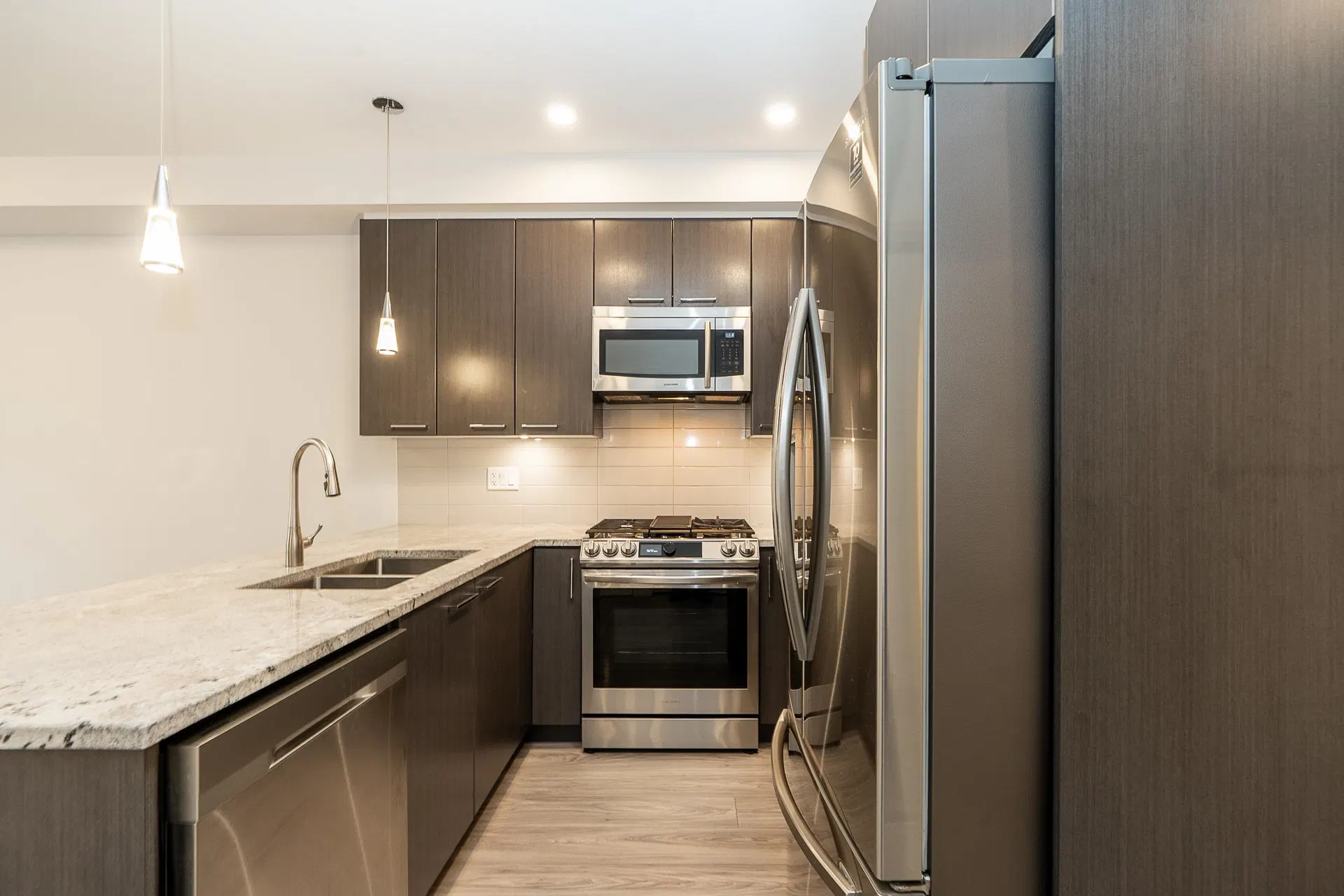 Photo 3 of 32 at #208 – 2356 Welcher Avenue