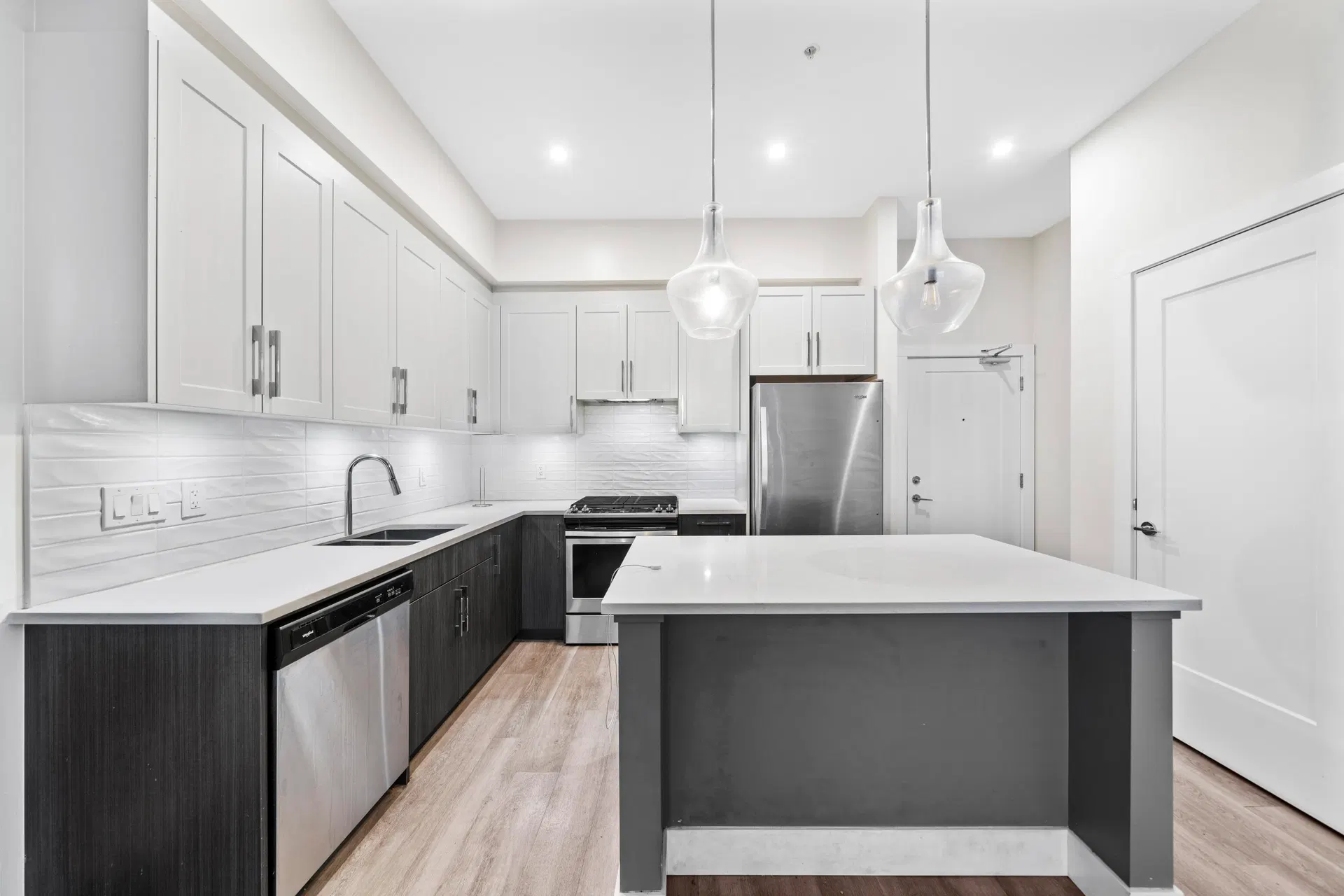 Photo 3 of 14 at #109 – 32838 Ventura Avenue