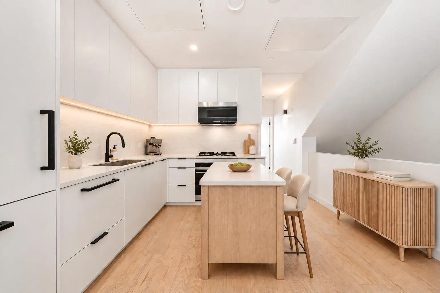 Photo 3 of 36 at #127 – 650 E 2nd Street