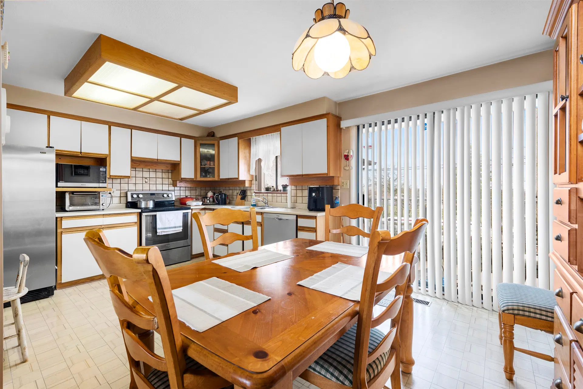 Photo 4 of 36 at 3481 Dieppe Drive
