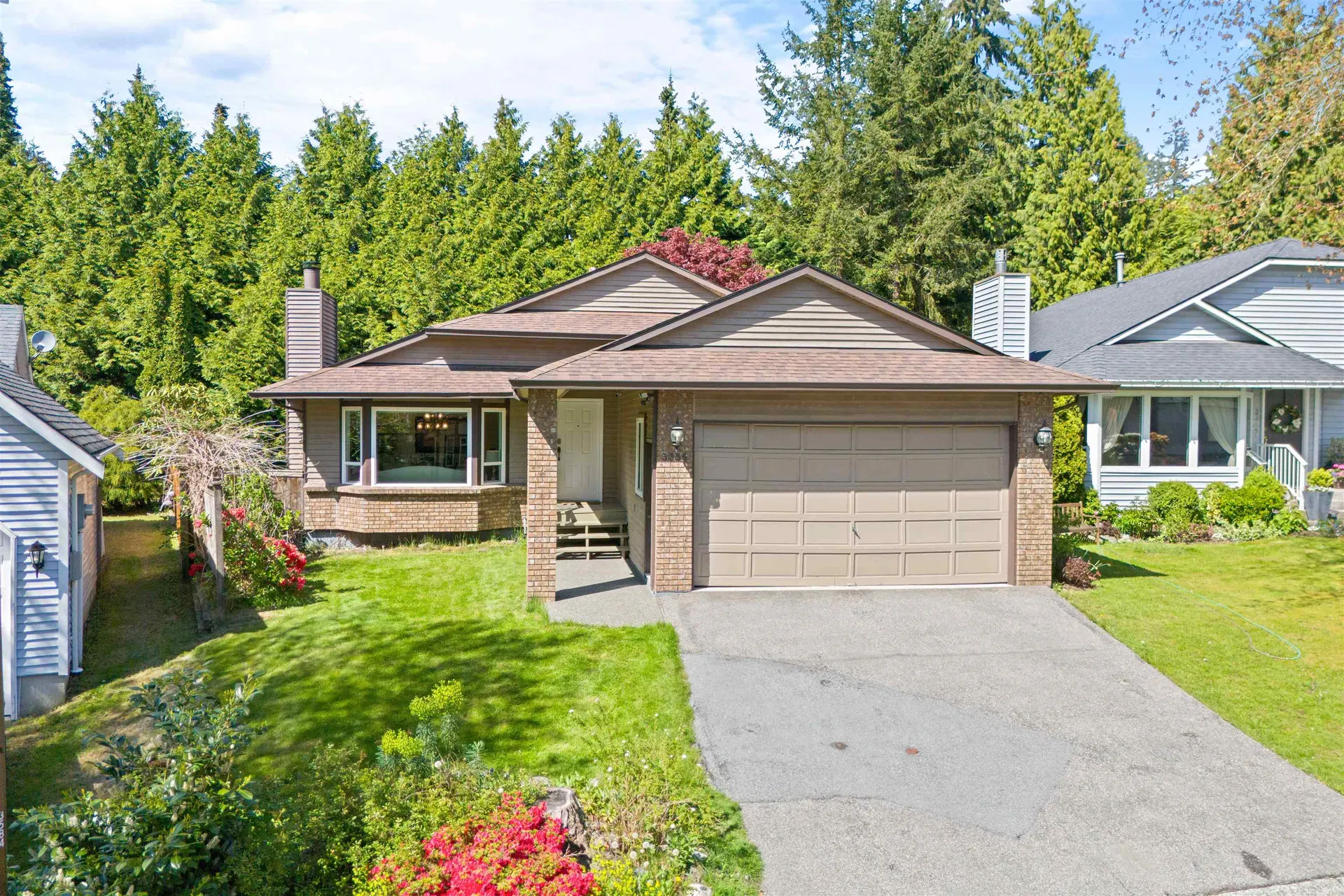 3336 Manning Crescent
