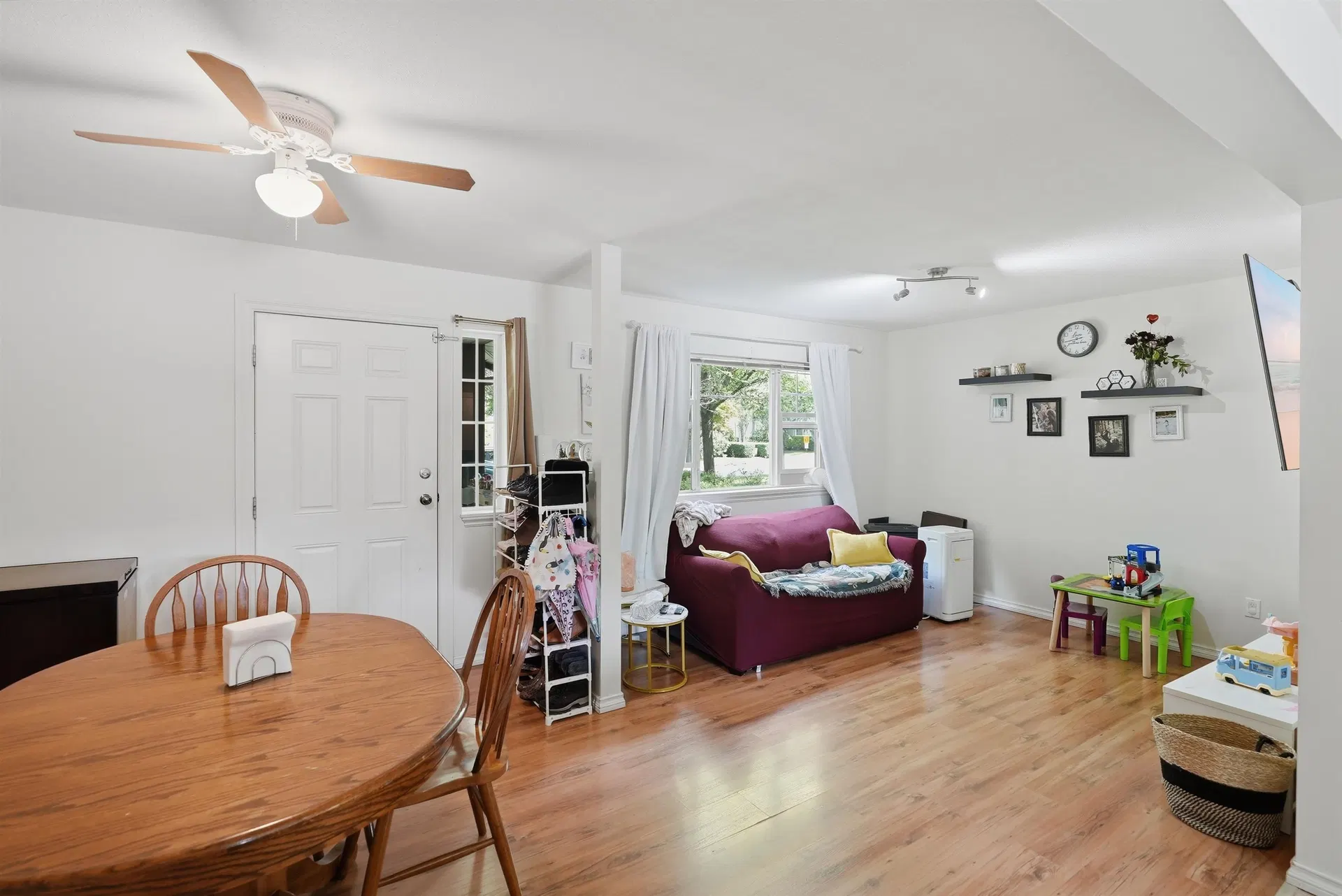 Photo 4 of 30 at #14 – 45535 Shawnigan Crescent