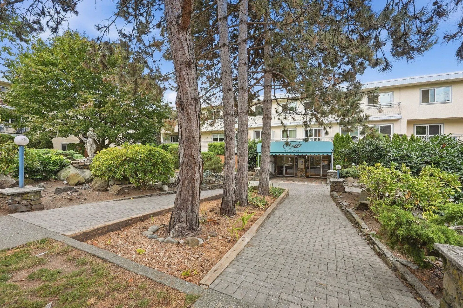 #229 – 711 6th Avenue